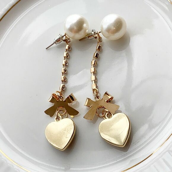 NEW Mermaid Scales Dangle Earrings Iridescent Pink White Gold Stud Mermaidcore - Picture 6 of 7